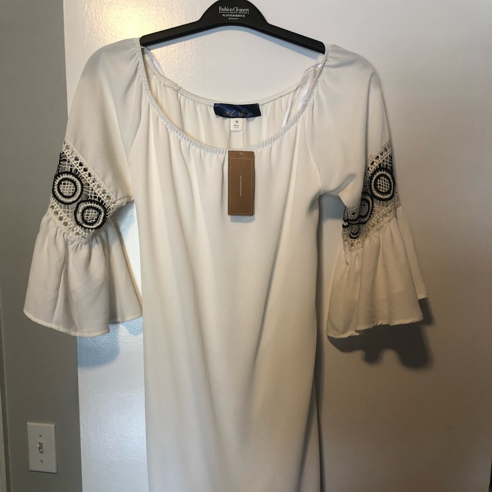 White off the shoulder dress - Picture 2 of 4